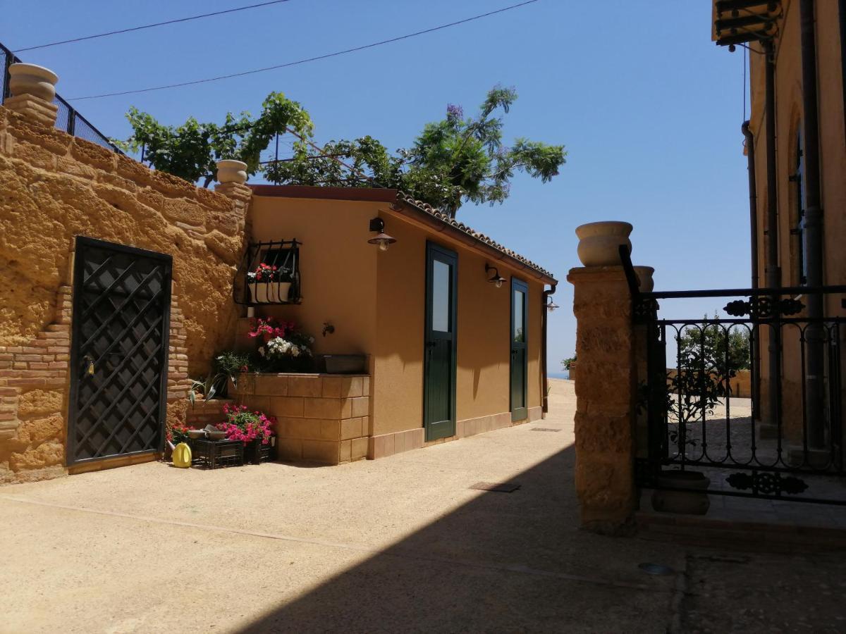 A Casa Di Mammi Nella Valle Dei Templi Agrigento Exteriör bild