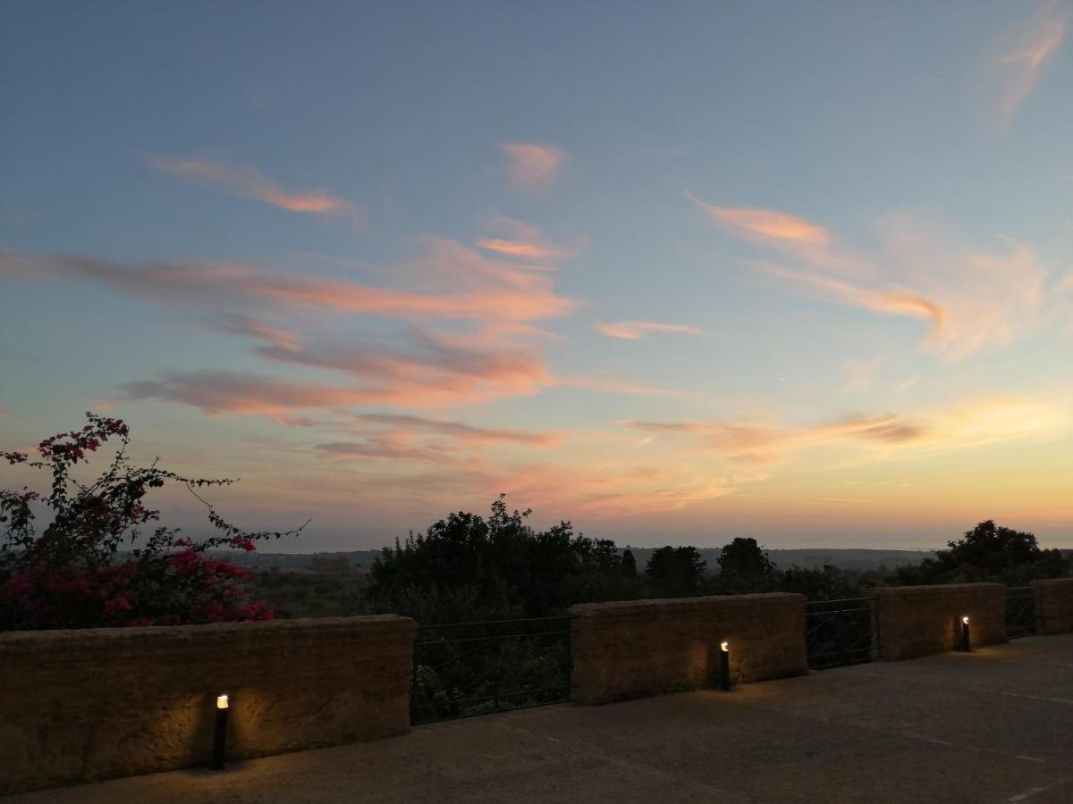 A Casa Di Mammi Nella Valle Dei Templi Agrigento Exteriör bild